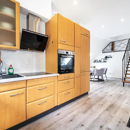 Stilles Landidyll Am Feldrand - Vier-zimmer-wohnung Inklusive Kueche, Wifi & Tv * הרפורד