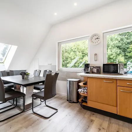 דירה Stilles Landidyll Am Feldrand - Vier-zimmer-wohnung Inklusive Kueche, Wifi & Tv