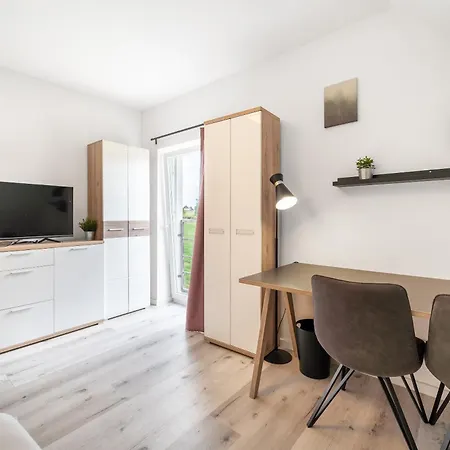 דירה Stilles Landidyll Am Feldrand - Vier-zimmer-wohnung Inklusive Kueche, Wifi & Tv