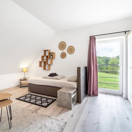 Stilles Landidyll Am Feldrand - Vier-zimmer-wohnung Inklusive Kueche, Wifi & Tv דירה הרפורד