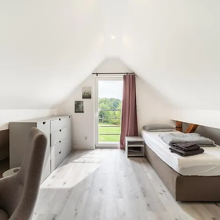 דירה Stilles Landidyll Am Feldrand - Vier-zimmer-wohnung Inklusive Kueche, Wifi & Tv *