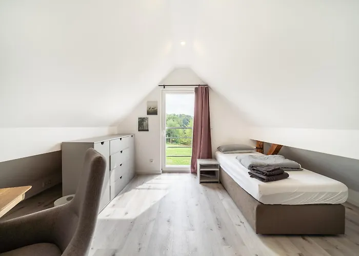 Apartamento Stilles Landidyll Am Feldrand - Vier-zimmer-wohnung Inklusive Kueche, Wifi & Tv *