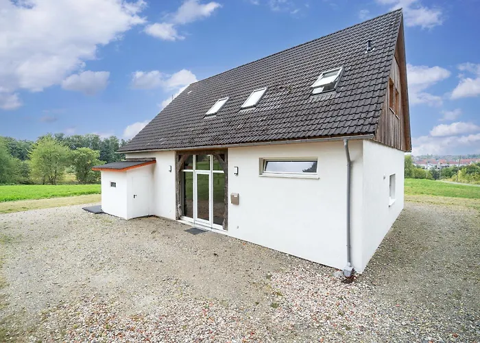 Stilles Landidyll Am Feldrand - Vier-zimmer-wohnung Inklusive Kueche, Wifi & Tv *